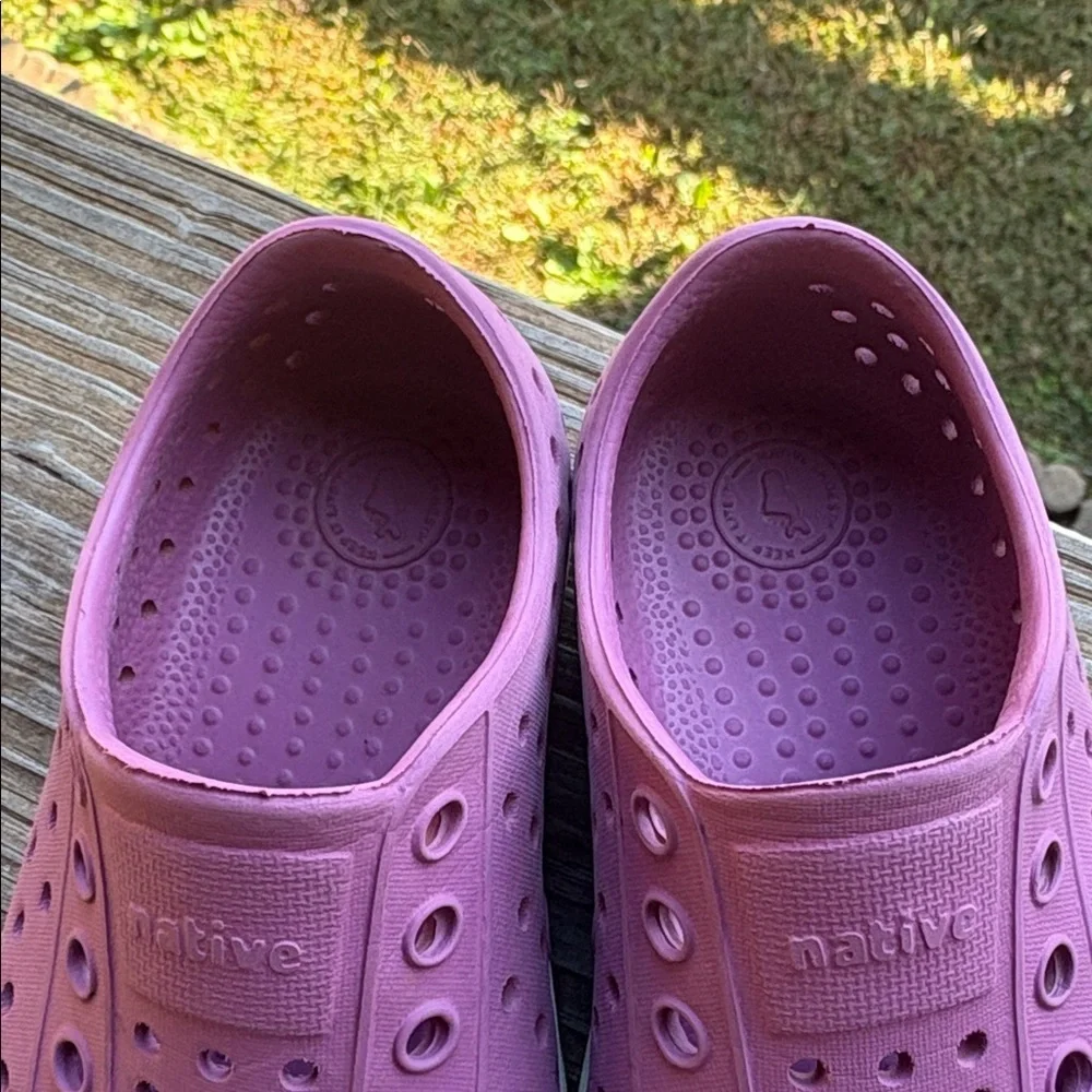 Native Jefferson Water Water Shoes Girl Size 7